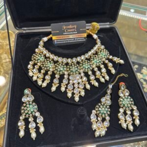 Kundan jewellery
